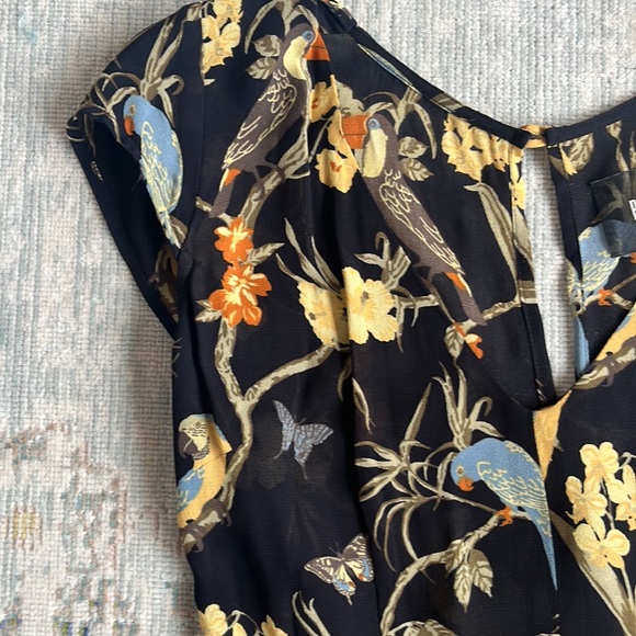 Reformation Floaty Viscose Minidress Sz 8 V neck with Lining and Keyhole Back - Picture 3 of 7